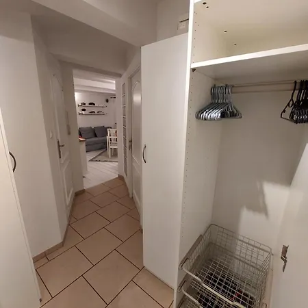 Srodmiescie Solec Rum i privatbostad